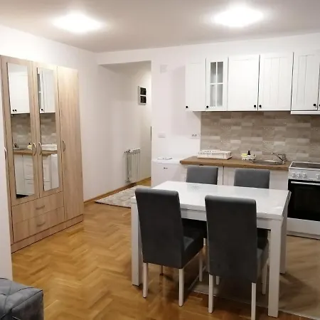 Hotel de apartamente Meridijan 3*